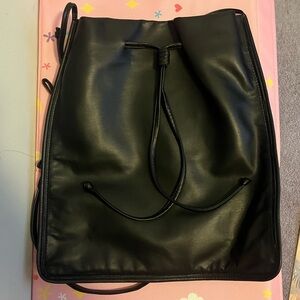 Von Holzhausen the Sac in black Banbu